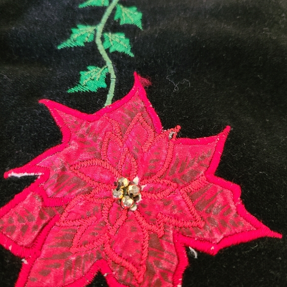 Vtg Casey & Max Velvet Black poinsettia Vest Christmas Festive Size M Cotton - Picture 3 of 6